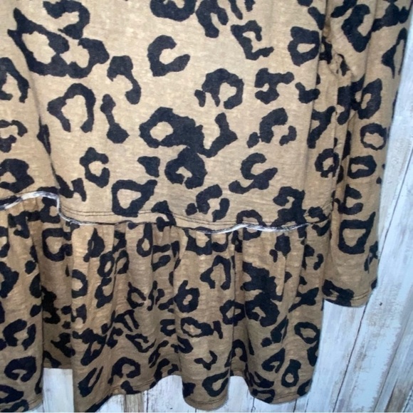 Jodifl Leopard Blouse - Picture 2 of 5
